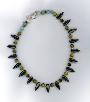 ECLIPSE Amulet with Tiger's Eye and FWPearls