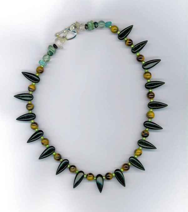 ECLIPSE Amulet with Tiger's Eye and FWPearls